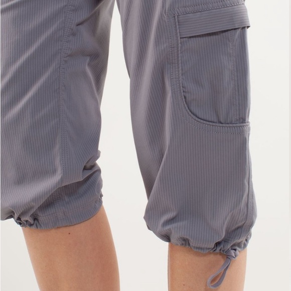 Lululemon Yoga Camp Crop Fossil Size 4 - Picture 5 of 14